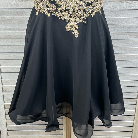 BABYONLINE Cocktail Dress Beaded Sleeveless Black Gold Sequins-M/L - Picture 3 of 4